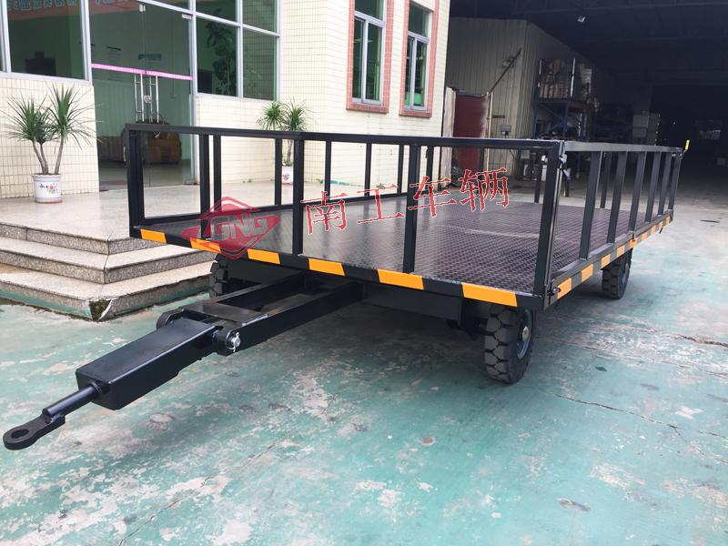 无动力叉车牵引6吨护栏型华体会（中国）黑色