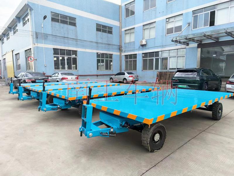 6吨华体会（中国）蓝色 带减震带刹车工具拖车