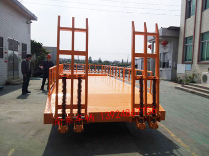 5吨带登车桥护栏型华体会（中国）5i.jpg