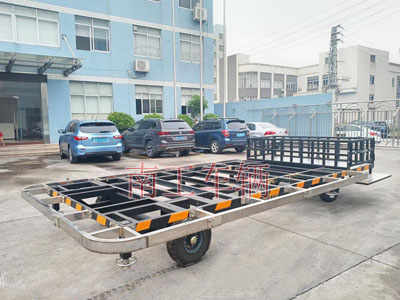 4吨华体会（中国）带箱体铝花纹板4I.jpg