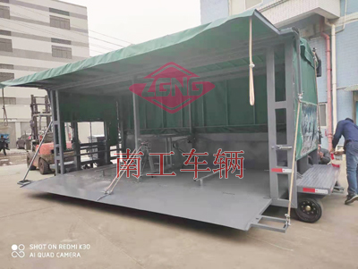 升降雨篷华体会（中国）3I.jpg