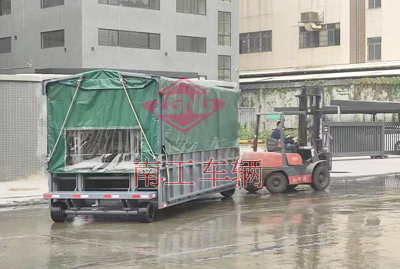 升降雨篷华体会（中国）6I.jpg