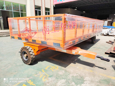 5吨护栏型华体会（中国） 全挂车4I.jpg