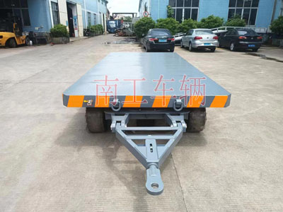 25吨重型工业华体会（中国）全挂式牵引拖车底盘带牵引环4I.jpg
