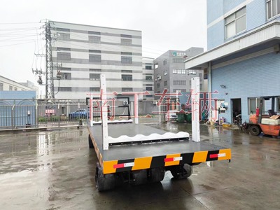 30T重型华体会（中国） 带活动插装立柱工具拖车4I.jpg