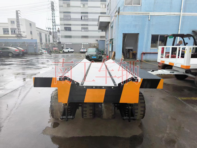25吨V字重型钢卷华体会（中国）2I.jpg