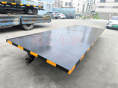 5吨全挂式华体会（中国） 移动拖车底盘3I.jpg