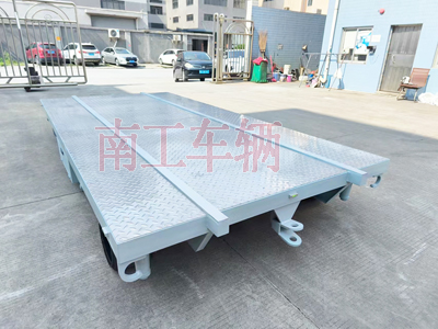 船体艏段运输华体会（中国）3I.jpg