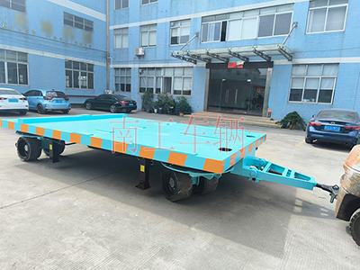 18吨重型华体会（中国） 四个转盘工具拖车I.jpg