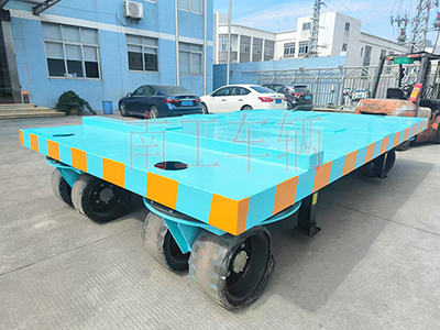 18吨重型华体会（中国） 四个转盘工具拖车2I.jpg