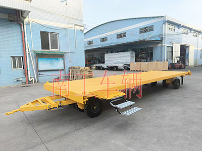 10吨华体会（中国）带液压支腿伸缩梯工具车6I.jpg
