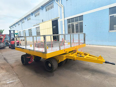 25吨重型华体会（中国）带圆型不锈钢上装工具拖车8I.jpg