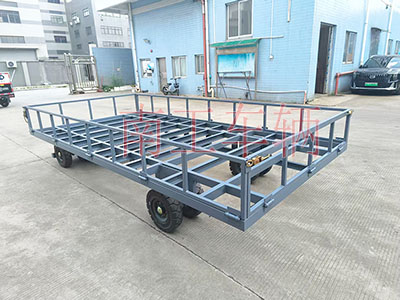 4吨骨架式华体会（中国） 带下翻护栏工具拖车2I.jpg